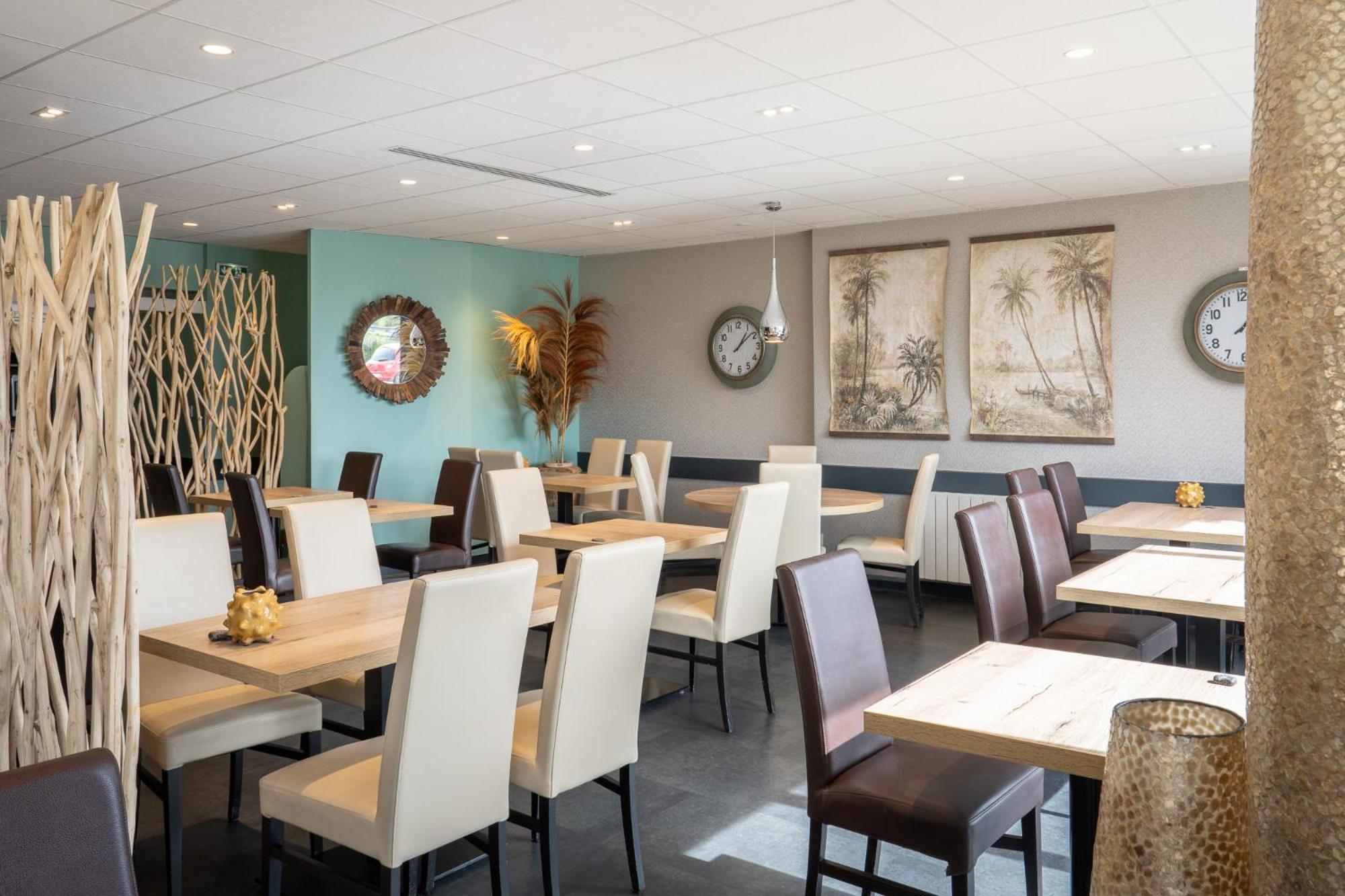 Logis Hotel Restaurant Le Sainte Mere Exterior photo